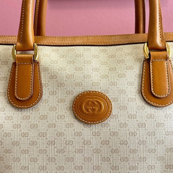 Gucci Cream and Tan Shoulder Bag - Picture 2 of 16